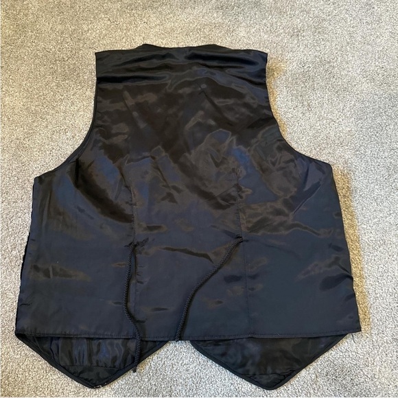 Handmade 100% Cotton Embroidered Red and Orange Fall Vest - Picture 3 of 7